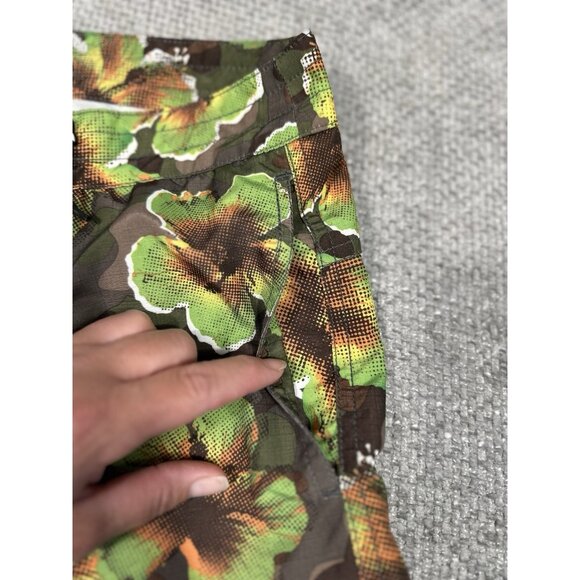 Maui And Sons Swim Trunks Mens 30‎ Green Camo Floral Hawaiian Ripstop Beach - Picture 8 of 10